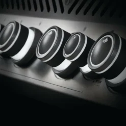 Napoleon Rogue SE525RSIB-1 Gasbarbecue 13 Napoleon Rogue SE525RSIB-1 Gasbarbecue -Grill Gear Pro Verkoop napoleon rogue se525rsib 1 gasbarbecue 5